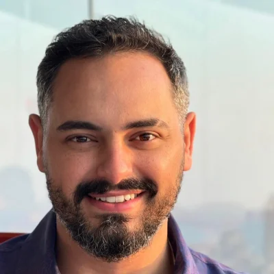 عمرو حلمي